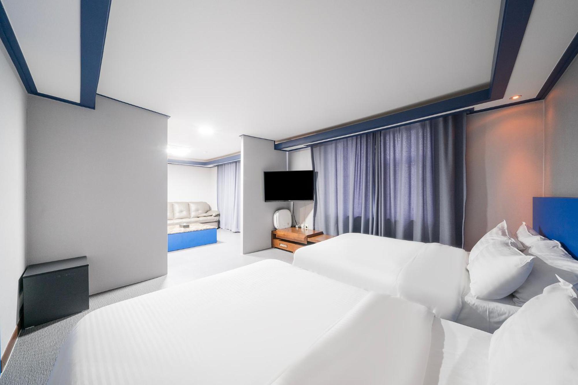 Noblesse Hotel 済州市 エクステリア 写真